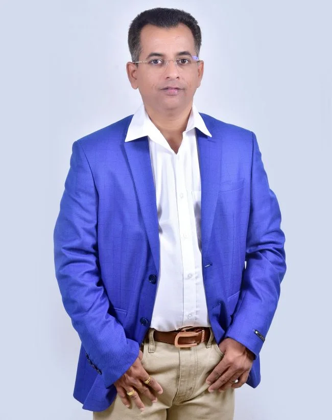 Shailendra Kadulkar, the leading SEO Expert Pune and founder of Movinnza, bringing 21+ years of enterprise search strategy to manufacturing, SaaS, and real estate brands across Maharashtra.